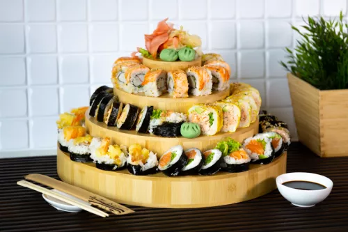 ! Patera dekoracyjna 4-stopniowa, tort sushi i nie tylko